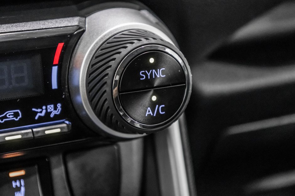 2019 Toyota RAV4 Hybrid LE / AWD / APPLE CARPLAY / CAMÉRA DE RECUL +++-22