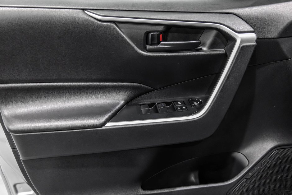 2019 Toyota RAV4 Hybrid LE / AWD / APPLE CARPLAY / CAMÉRA DE RECUL +++-13