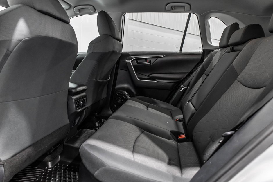 2019 Toyota RAV4 Hybrid LE / AWD / APPLE CARPLAY / CAMÉRA DE RECUL +++-27