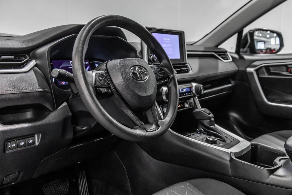 2023 Toyota RAV4 Hybrid LE / AWD / HYBRIDE / APPLE CARPLAY / CAMÉRA +++-15