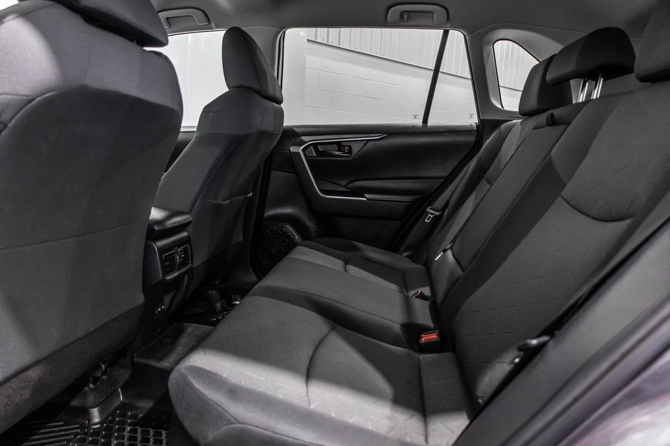 2023 Toyota RAV4 Hybrid LE / AWD / HYBRIDE / APPLE CARPLAY / CAMÉRA +++-26