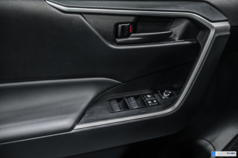 2024 Toyota RAV4 Hybrid LE/HYBRIDE/AWD/APPLE CARPLAY++-12