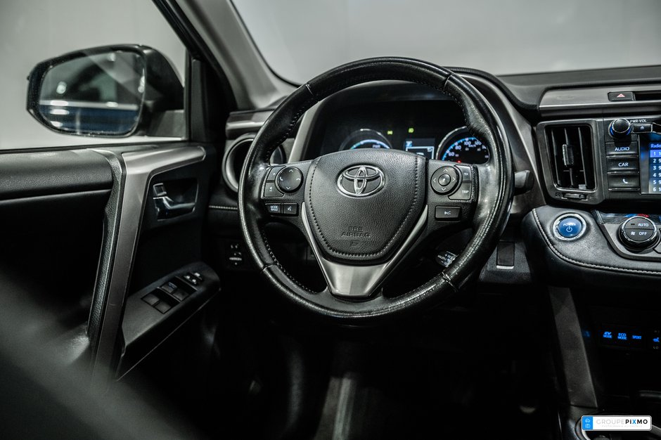 Toyota RAV4 Hybride XLE / AWD / TOIT / CAMERA +++ 2017-29