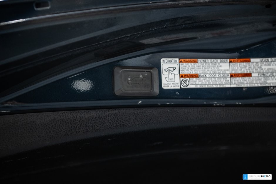Toyota RAV4 Hybride XLE / AWD / TOIT / CAMERA +++ 2017-12
