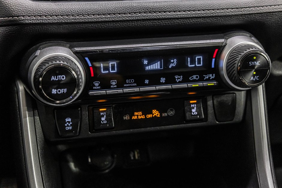 2023 Toyota RAV4 Hybride XLE / HYBRIDE / AWD / APPLE CARPLAY / TOIT OUVRANT-25