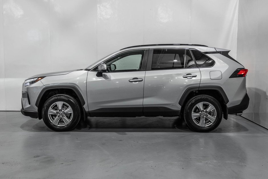 2023 Toyota RAV4 Hybride XLE / HYBRIDE / AWD / APPLE CARPLAY / TOIT OUVRANT-6