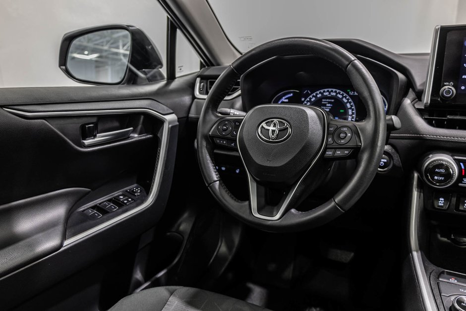2023 Toyota RAV4 Hybride XLE / HYBRIDE / AWD / APPLE CARPLAY / TOIT OUVRANT-34