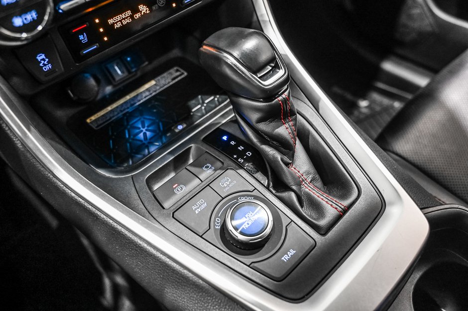 Toyota RAV4 Prime XSE / AWD / TECH / JBL / APPLE CARPLAY / CUIR+++ 2021-18