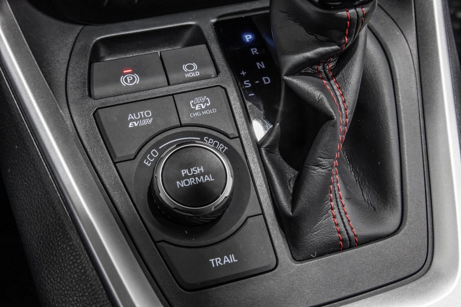 Toyota RAV4 Prime SE / AWD / APPLE CARPLAY / SIÈGES CHAUFFANTS++ 2024-29