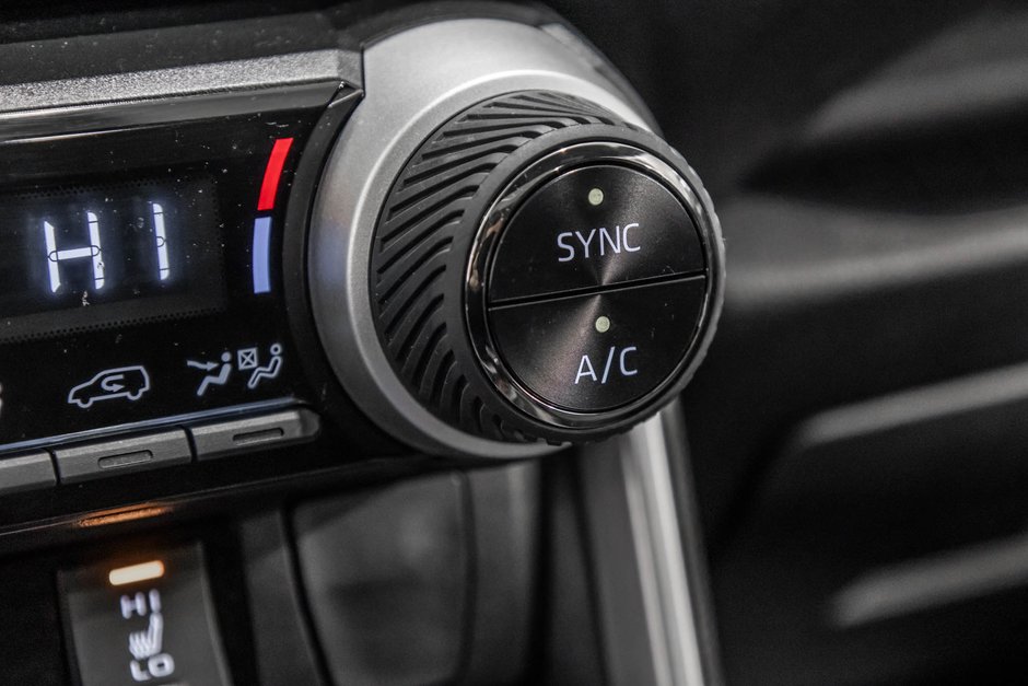 Toyota RAV4 Prime SE / AWD / APPLE CARPLAY / SIÈGES CHAUFFANTS++ 2024-27