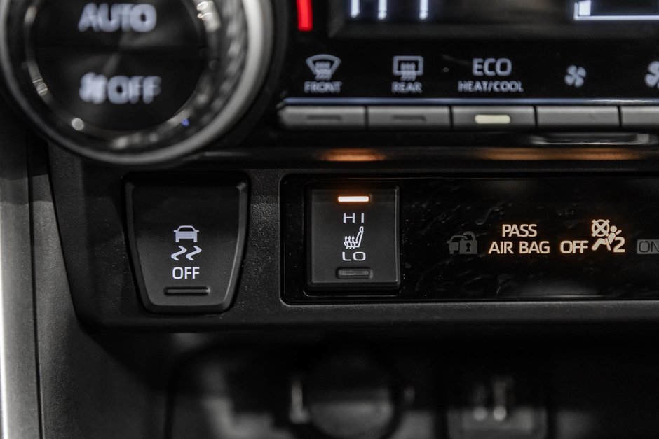 Toyota RAV4 Prime SE / AWD / APPLE CARPLAY / SIÈGES CHAUFFANTS++ 2024-28