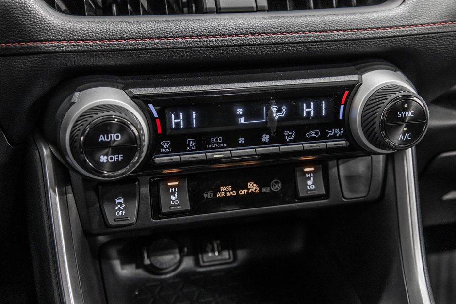 Toyota RAV4 Prime SE / AWD / APPLE CARPLAY / SIÈGES CHAUFFANTS++ 2024-26