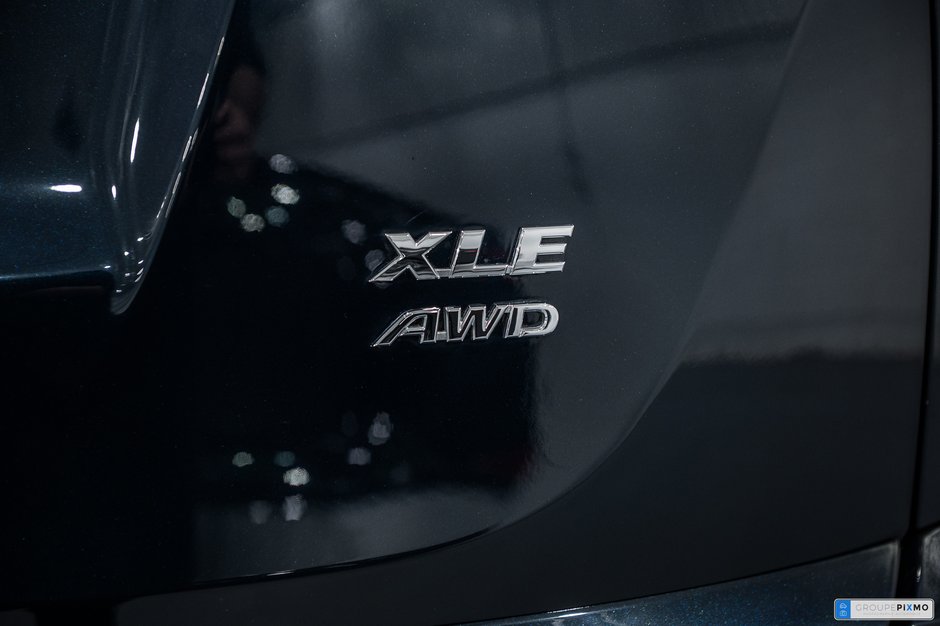 2017 Toyota RAV4 XLE / AWD / CAMÉRA DE RECUL / TOIT OUVRANT++-10
