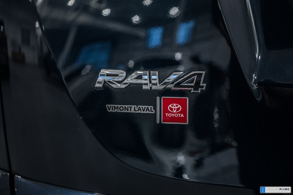 2017 Toyota RAV4 XLE / AWD / CAMÉRA DE RECUL / TOIT OUVRANT++-9