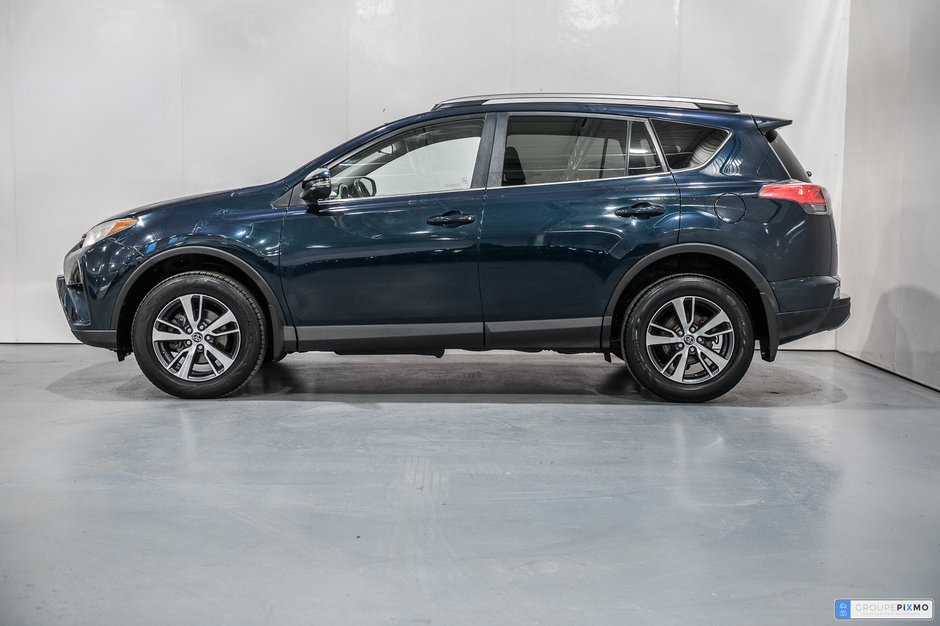 2017 Toyota RAV4 XLE / AWD / CAMÉRA DE RECUL / TOIT OUVRANT++-6