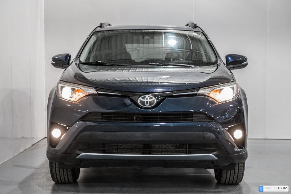 2017 Toyota RAV4 XLE / AWD / CAMÉRA DE RECUL / TOIT OUVRANT++-1
