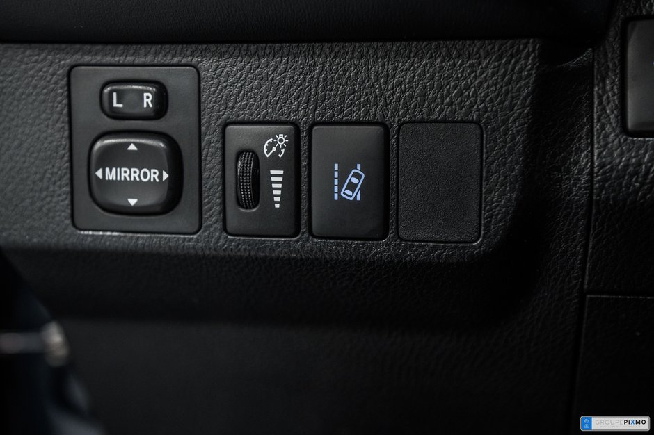 2017 Toyota RAV4 XLE / AWD / CAMÉRA DE RECUL / TOIT OUVRANT++-17