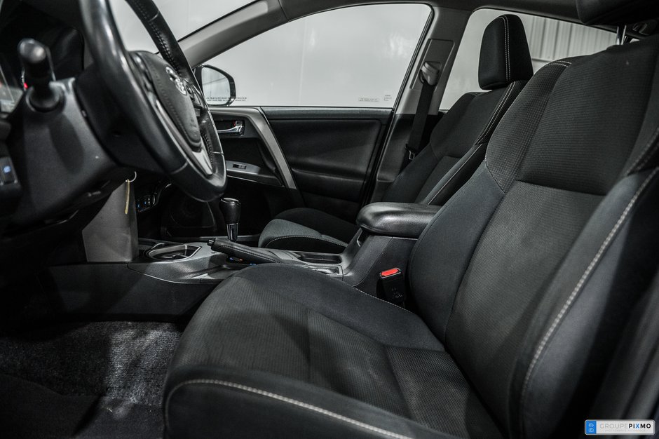 2017 Toyota RAV4 XLE / AWD / CAMÉRA DE RECUL / TOIT OUVRANT++-14