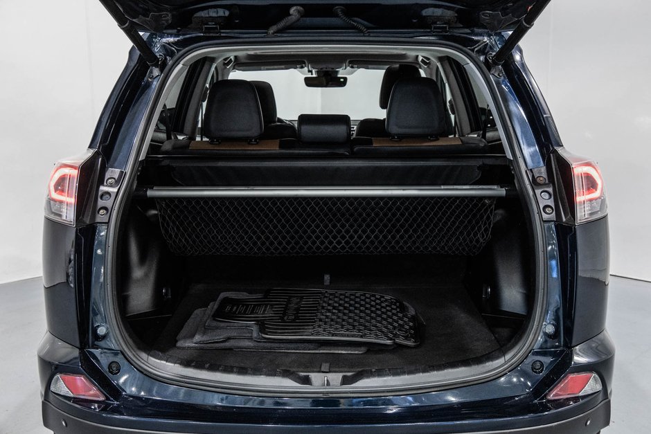 2018 Toyota RAV4 LIMITED / AWD / CUIR / SIÈGES CHAUFFANTS / CAMÉRA-11