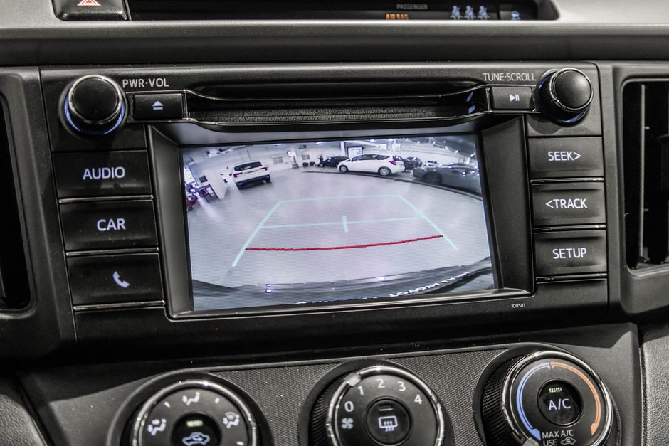 2018 Toyota RAV4 LE / FWD / SIÈGES CHAUFFANTS / CAMÉRA DE RECUL+++-25