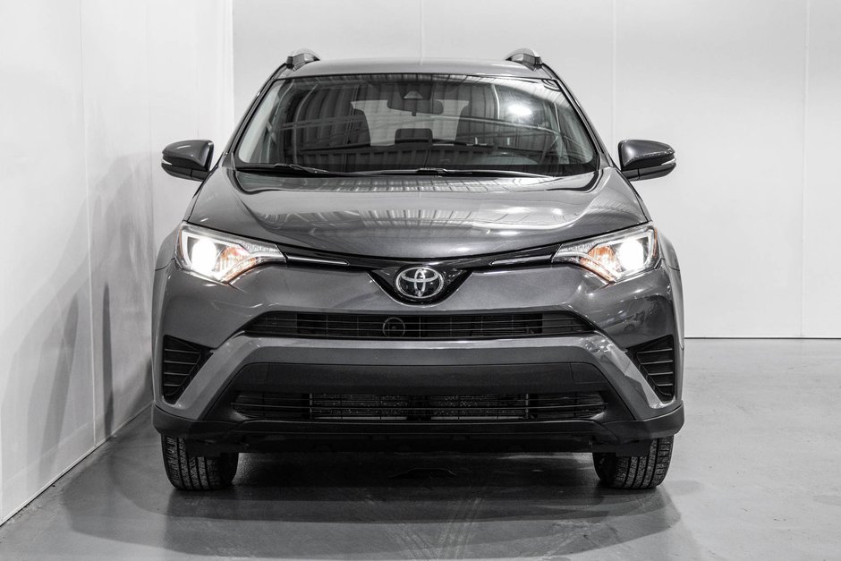 2018 Toyota RAV4 LE / FWD / SIÈGES CHAUFFANTS / CAMÉRA DE RECUL+++-1