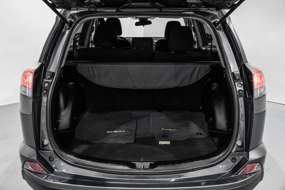 2018 Toyota RAV4 LE / FWD / SIÈGES CHAUFFANTS / CAMÉRA DE RECUL+++-11