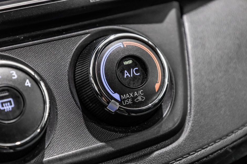 2018 Toyota RAV4 LE / FWD / SIÈGES CHAUFFANTS / CAMÉRA DE RECUL+++-23