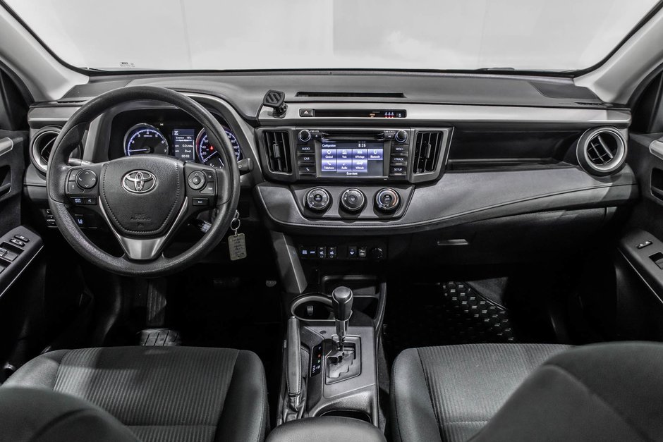 2018 Toyota RAV4 LE / FWD / SIÈGES CHAUFFANTS / CAMÉRA DE RECUL+++-27