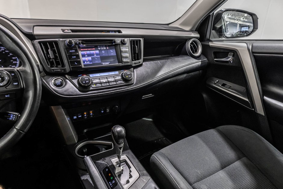 2018 Toyota RAV4 TRAIL / REMORQUAGE 3500LBS / TOIT OUVRANT+++-22