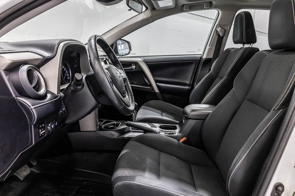 2018 Toyota RAV4 TRAIL / REMORQUAGE 3500LBS / TOIT OUVRANT+++-15