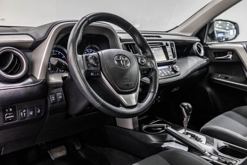 2018 Toyota RAV4 TRAIL / REMORQUAGE 3500LBS / TOIT OUVRANT+++-16