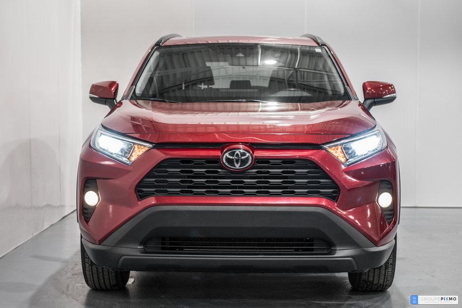 2020 Toyota RAV4 2020+XLE+TOIT+APPLE CARPLAY+MAGS+++-1