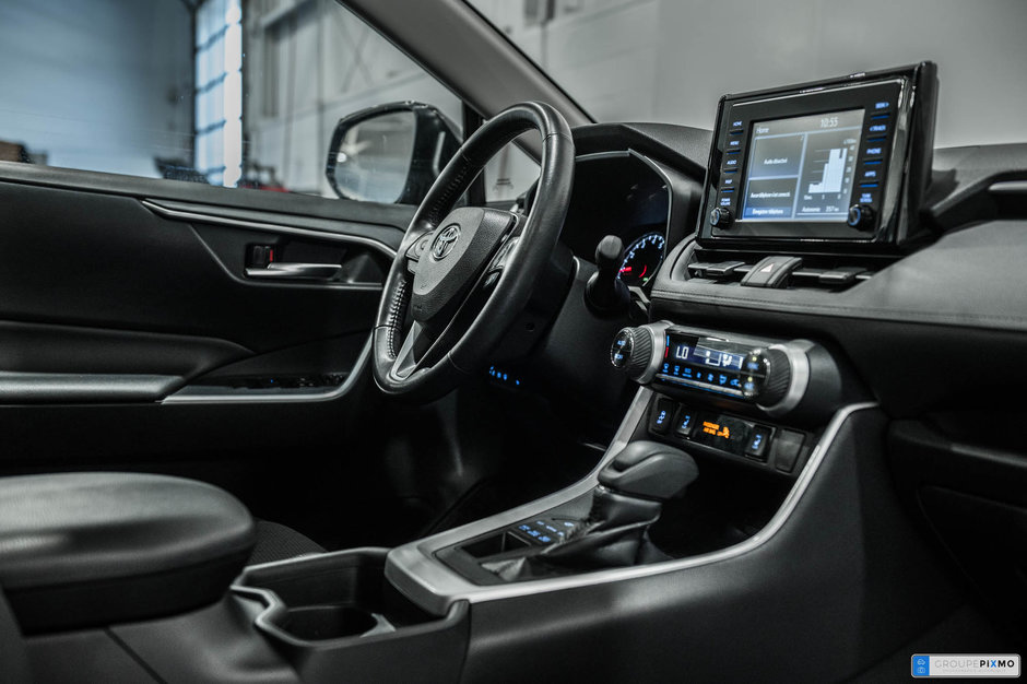 Toyota RAV4 2020+XLE+AWD+TOIT+APPLE CARPLAY+MAGS+++ 2020-30