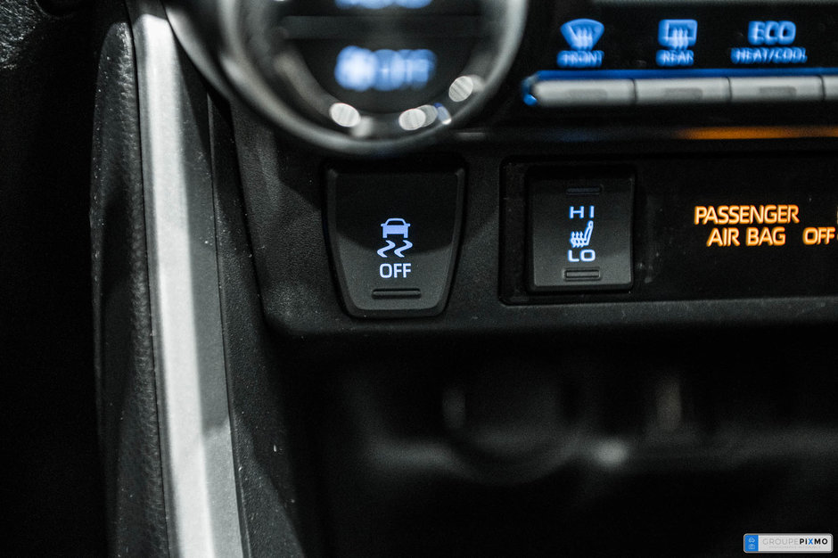 Toyota RAV4 2020+XLE+AWD+TOIT+APPLE CARPLAY+MAGS+++ 2020-24