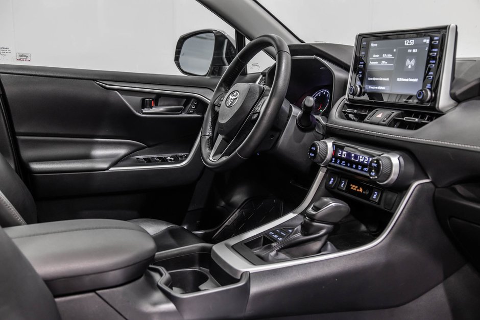 2020 Toyota RAV4 XLE/AWD/PREMIUM/APPLE CARPLAY/TOIT OUVRANT++-34