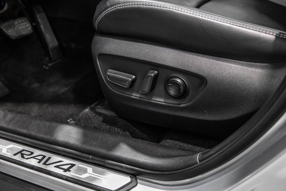 2020 Toyota RAV4 XLE/AWD/PREMIUM/APPLE CARPLAY/TOIT OUVRANT++-14