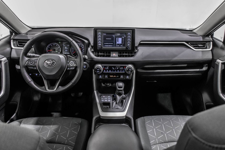 2021 Toyota RAV4 XLE / AWD / TOIT OUVRANT / APPLE CARPLAY / CAMÉRA+-31