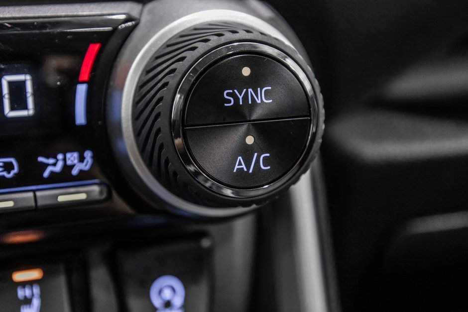 2021 Toyota RAV4 XLE / AWD / TOIT OUVRANT / APPLE CARPLAY / CAMÉRA+-25