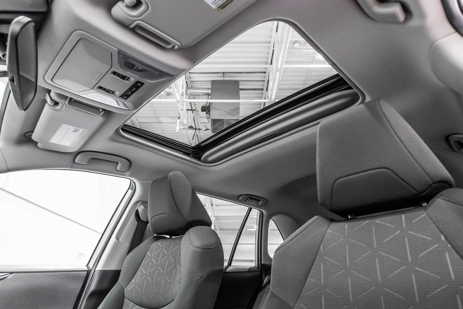 2021 Toyota RAV4 XLE / AWD / TOIT OUVRANT / APPLE CARPLAY / CAMÉRA+-29