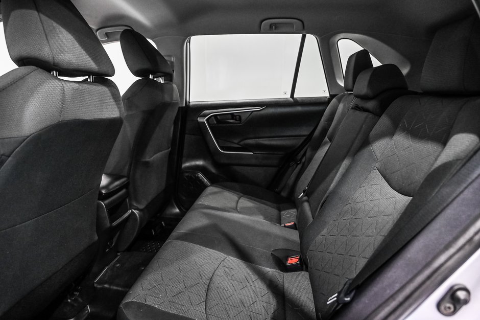 2021 Toyota RAV4 LE / FWD / APPLE CARPLAY / CAMÉRA DE RECUL ++-17