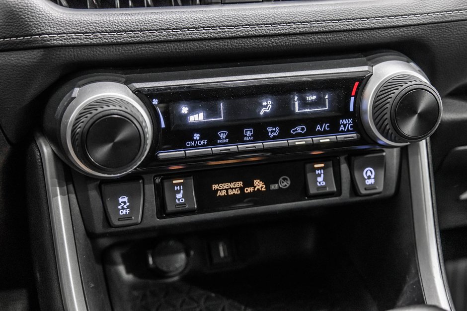 Toyota RAV4 LE / AWD / CAMÉRA DE RECUL / SIÈGES CHAUFFANTS +++ 2021-20