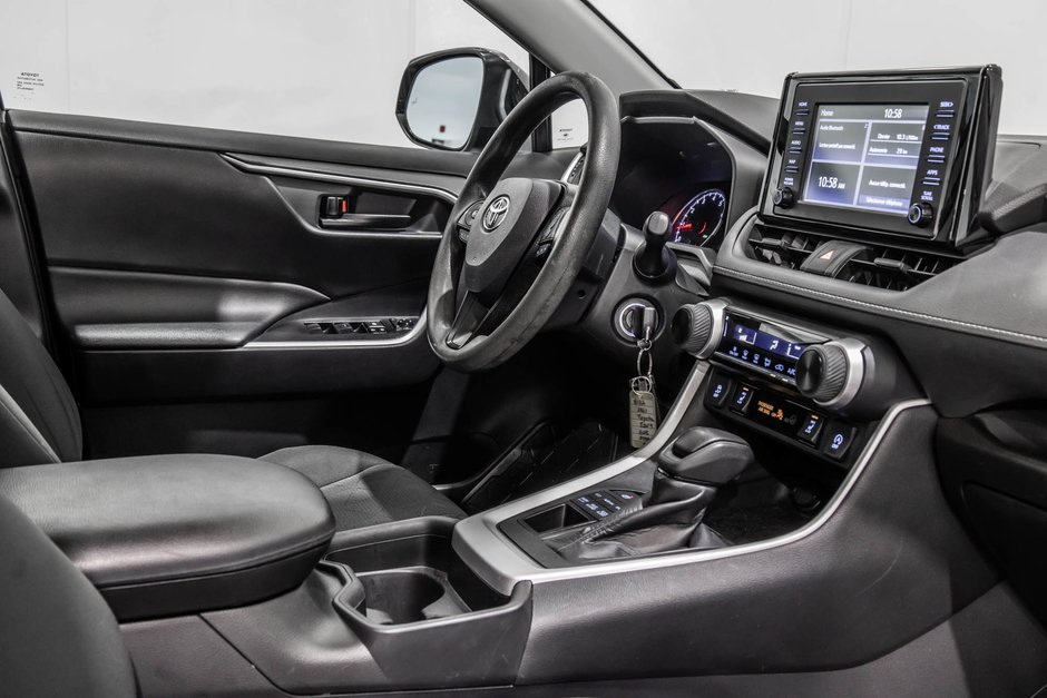 Toyota RAV4 LE / AWD / CAMÉRA DE RECUL / SIÈGES CHAUFFANTS +++ 2021-31