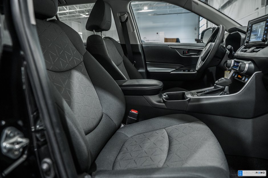 Toyota RAV4 LE / AWD / APPLE CARPLAY / SIÈGES CHAUFFANTS++ 2022-30