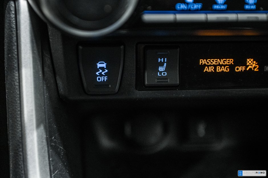 Toyota RAV4 LE / AWD / APPLE CARPLAY / SIÈGES CHAUFFANTS++ 2022-21
