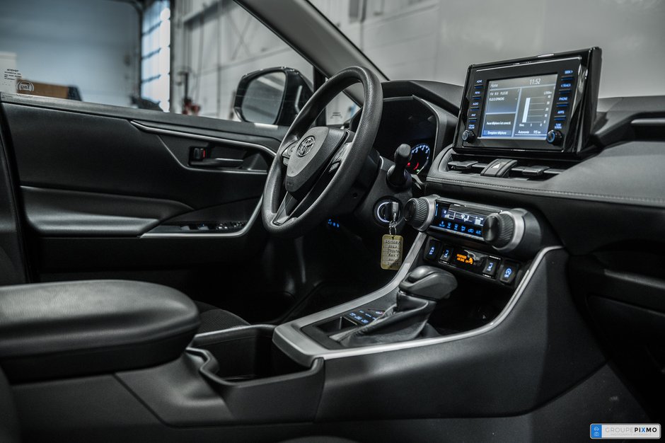 Toyota RAV4 LE / AWD / APPLE CARPLAY / SIÈGES CHAUFFANTS++ 2022-29