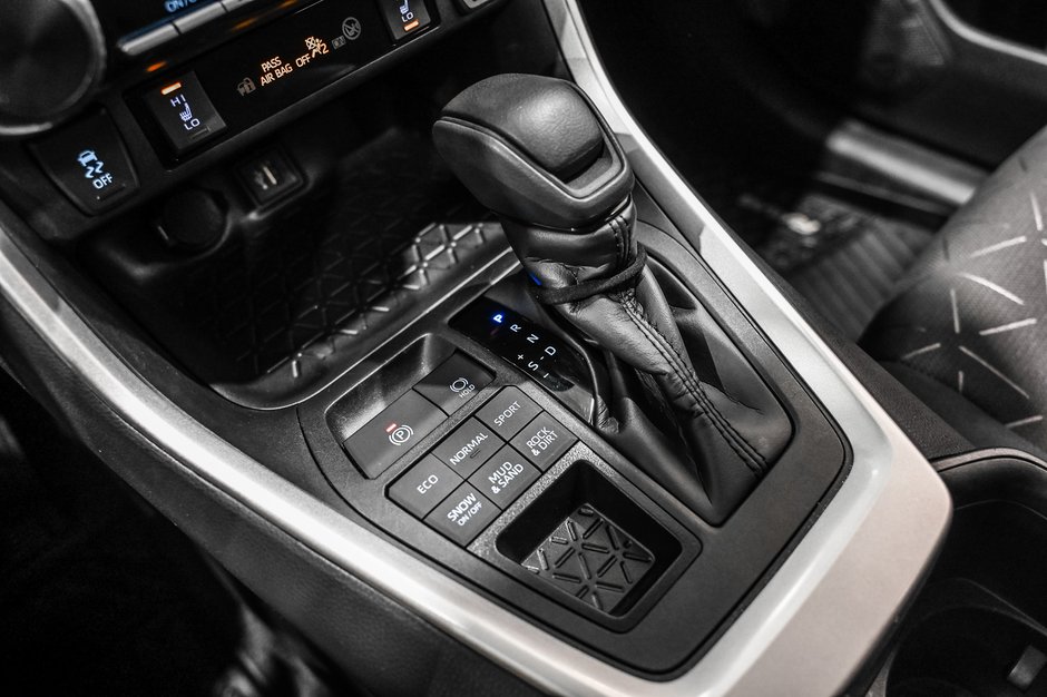 Toyota RAV4 LE / AWD / APPLE CARPLAY / CAMÉRA DE RECUL / +++ 2023-13