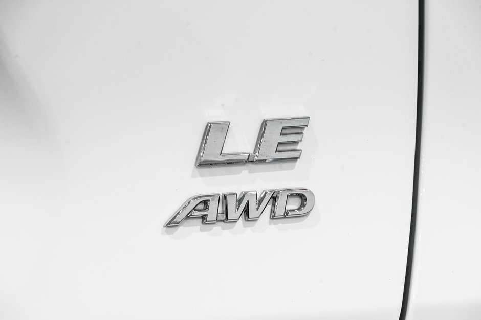 Toyota RAV4 LE / AWD / APPLE CARPLAY / CAMÉRA DE RECUL / +++ 2023-8