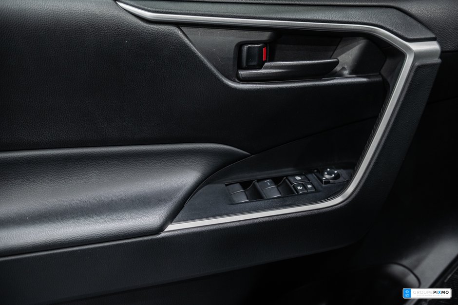 2023 Toyota RAV4 LE / AWD / CAMÉRA DE RECUL / SIÈGES CHAUFFANTS +++-12