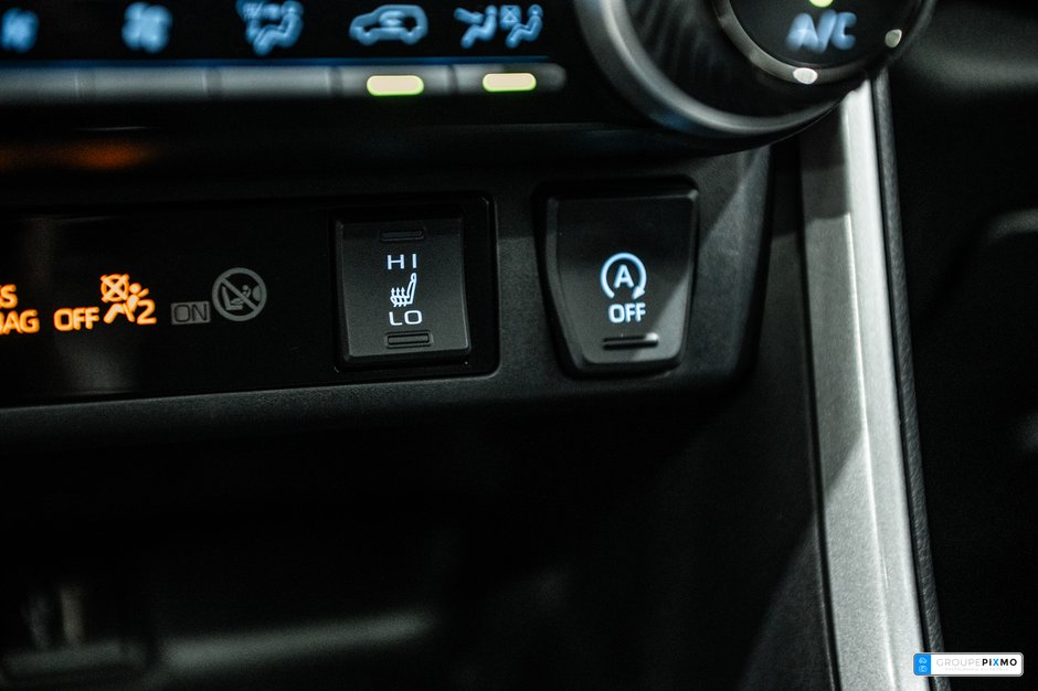 2023 Toyota RAV4 XLE / AWD / TOIT / MAGS / CAMÉRA+++-25