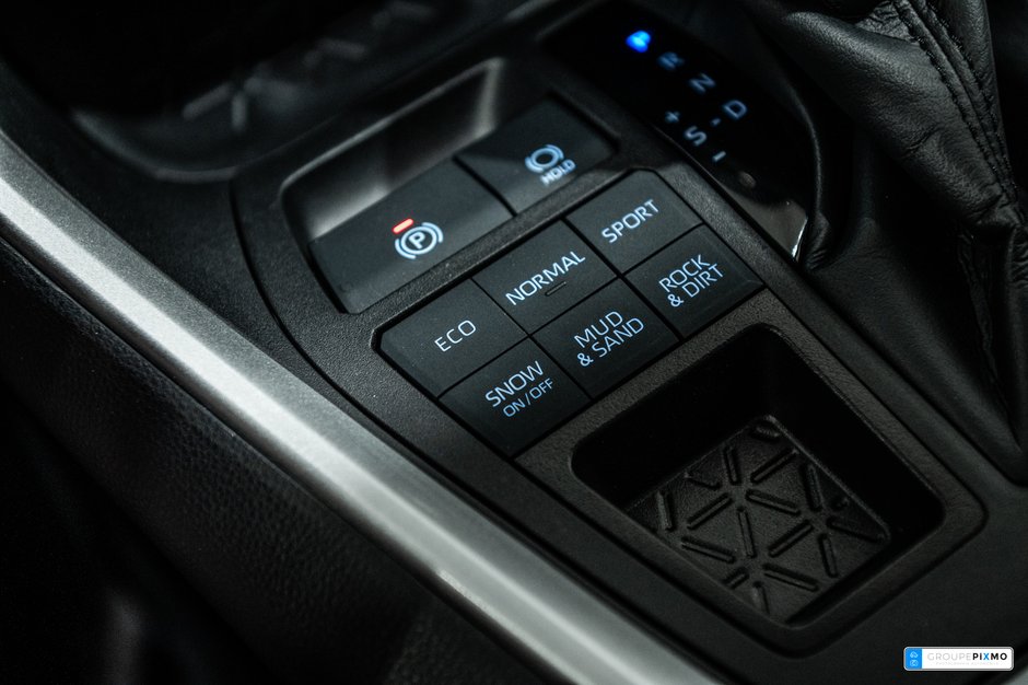 2023 Toyota RAV4 XLE / AWD / TOIT / MAGS / CAMÉRA+++-28